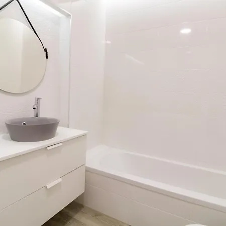 #048 Sunrise By Holidays Apartament *